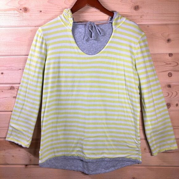 Reversible‎ Hooded Shirt - Picture 2 of 9